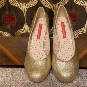 BAIT gold Ray heels NWOT size 9